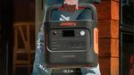 أفضل محطة طاقة محمولة: Jackery Explorer 2000 v2