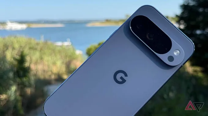 مقارنة بين Google Pixel 10 و Pixel 10 Pro
