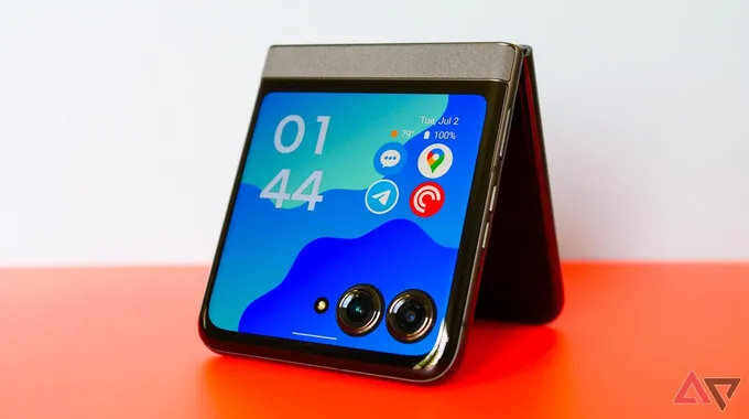 مراجعة Motorola Razr 2024: صفقة لا تفوت