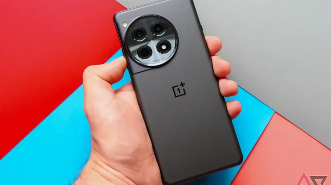 مراجعة هاتف OnePlus 12R: الخيار المثالي للمستخدمين