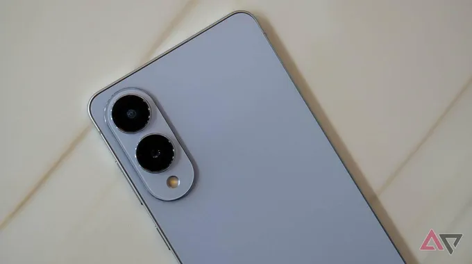 تسريبات تصميم Galaxy S26 قبل الإطلاق